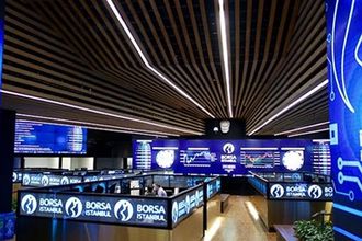 Borsa günün ilk yarısında rekor tazeledi