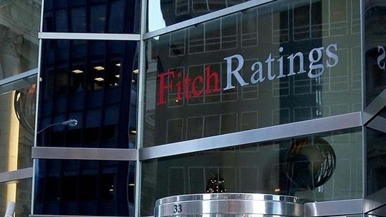 Fitch, küresel ekonomik büyümeyi revize etti