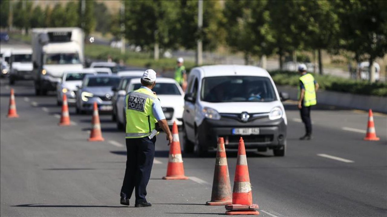 Trafik cezalarına indirim ve araç muayene izni geliyor