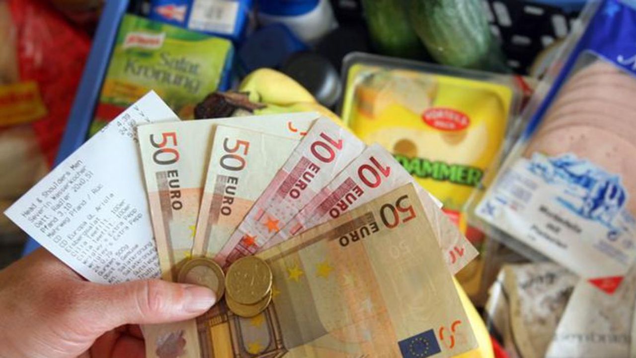 Euro Bölgesi enflasyonu rekor kırmaya devam ediyor