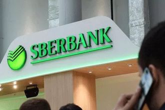 Sberbank "rupi mevduatı" hesabı sunmaya başladı