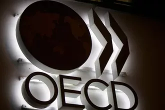 OECD 2021 küresel büyüme tahminini yükseltti