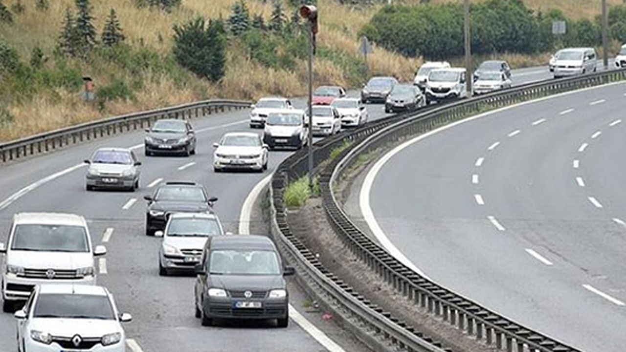 Otoyollarda 1 Temmuz'dan itibaren hız sınırı artırılıyor