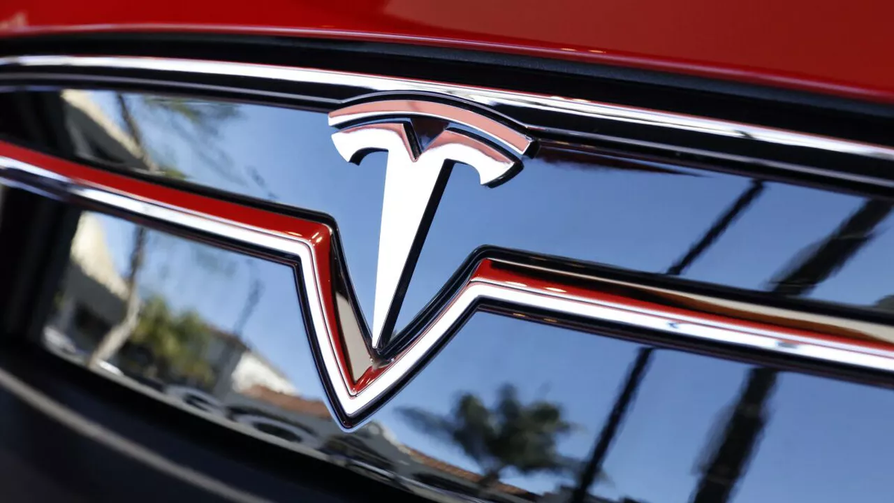 Tesla'nın üçüncü çeyrek kârında büyük düşüş