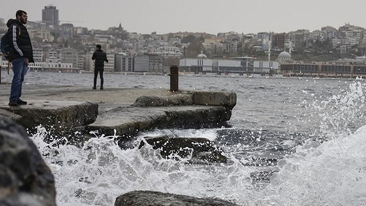 AKOM'dan İstanbul için lodos uyarısı