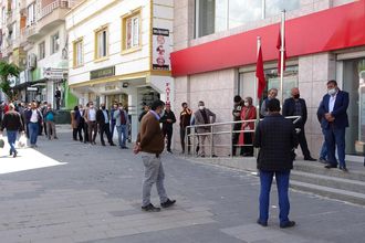 Tam kapanmada bankalar açık olacak mı?