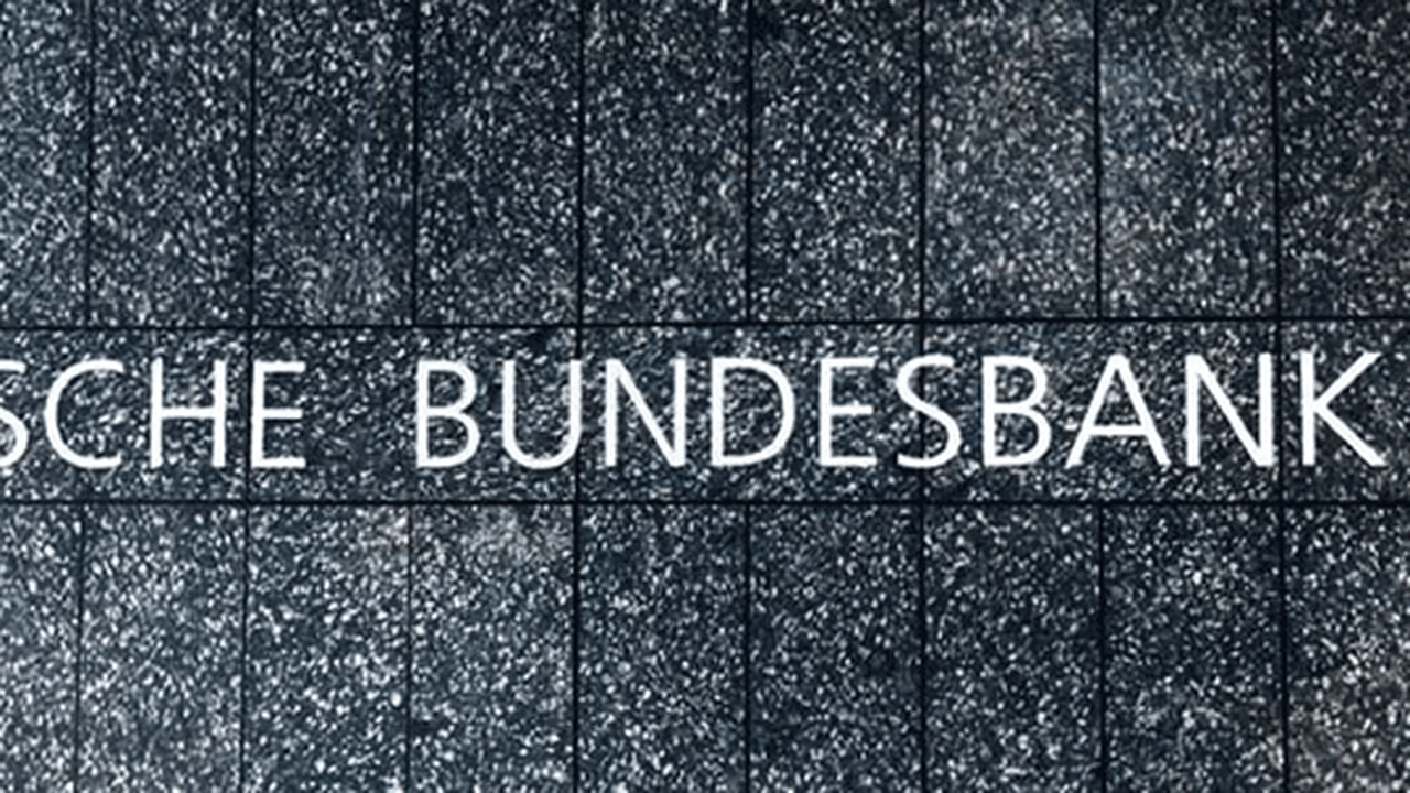 Bundesbank: Almanya'da enflasyon 2023’te de çift hanelerde kalabilir