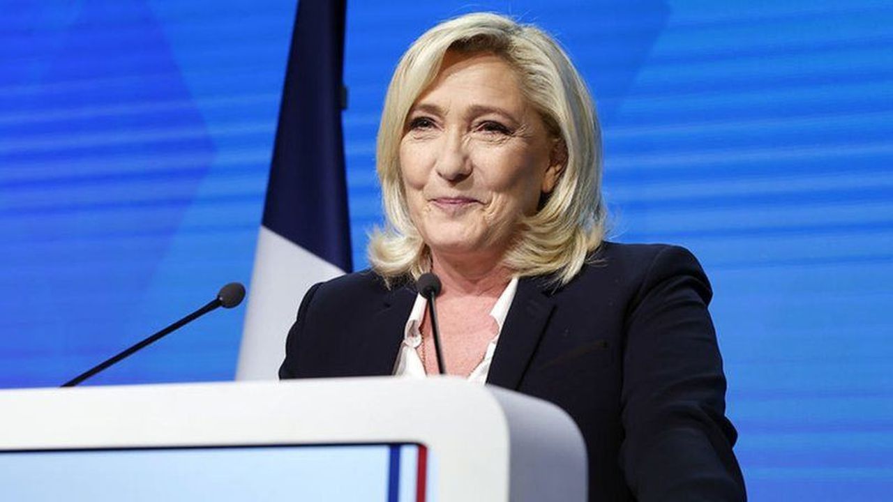 Le Pen'e yolsuzluk suçlaması