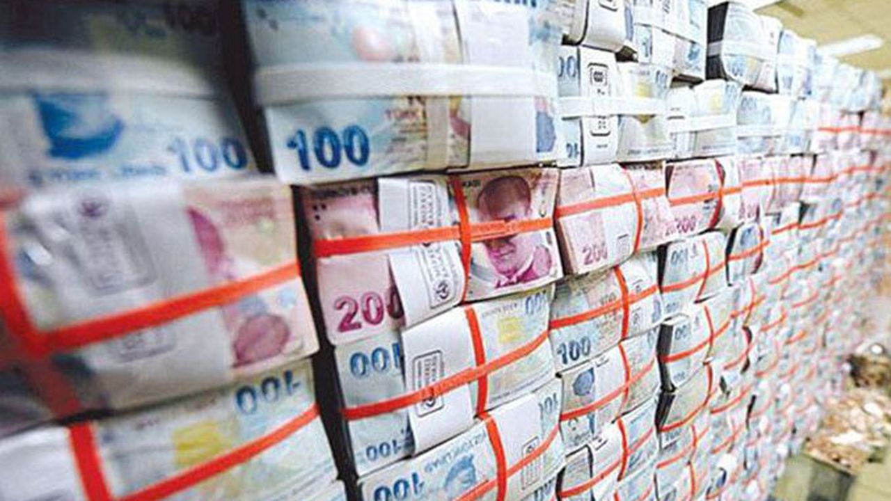 Bankacılık sektörünün mevduatı azaldı