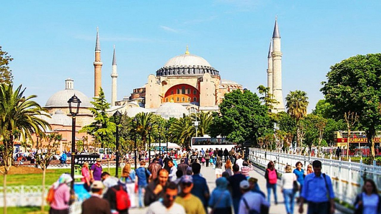 Yabancı turist sayısında rekor artış